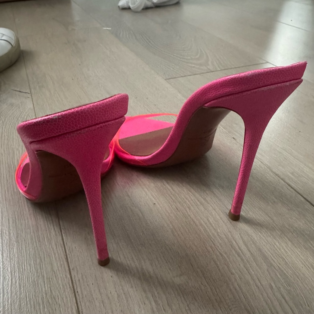 Kandee Women's Heels - Picture 3 of 3
